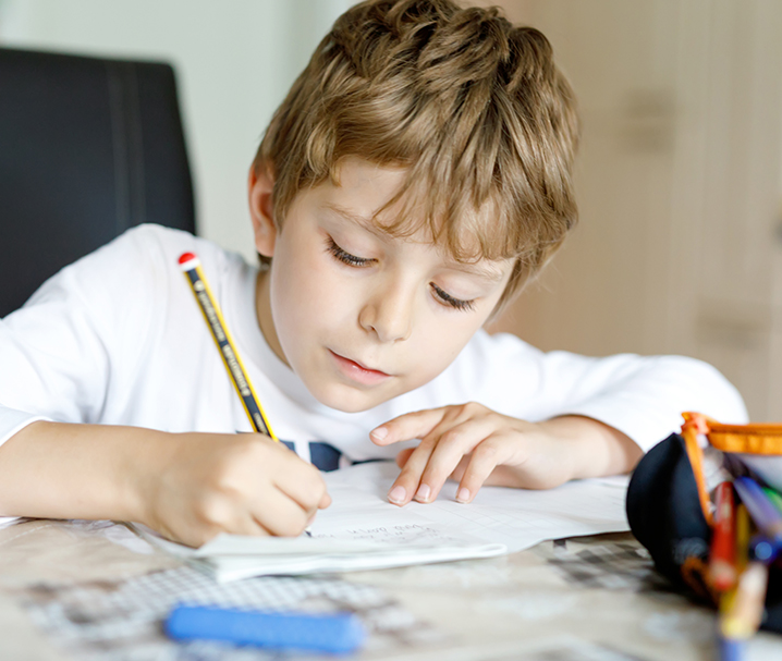 How Rosin Eyecare Treat Myopia in Chicago