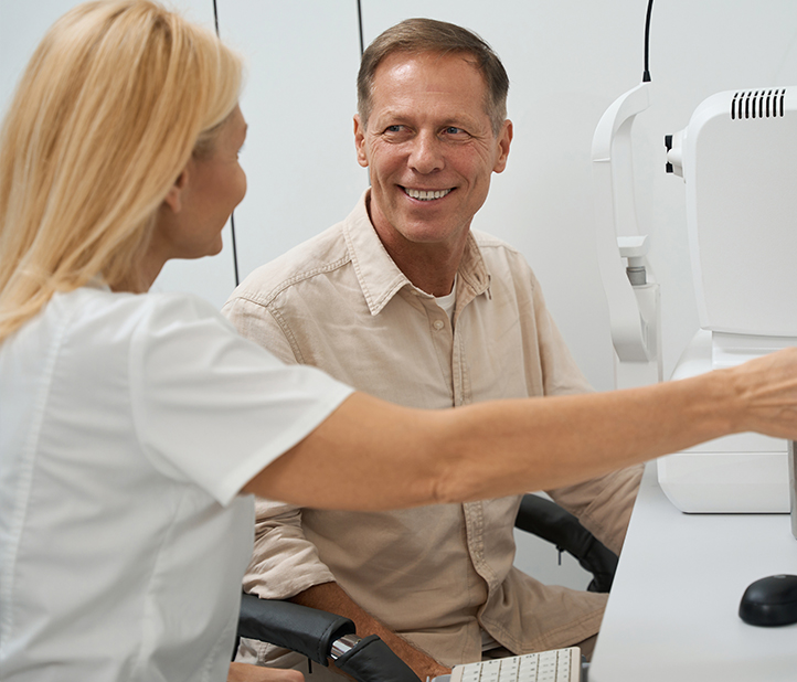 Comprehensive Eye Exam at Rosin Eyecare in Chicago